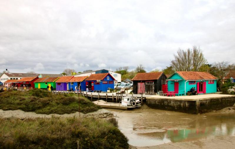 Cabanes colorées - Château d'Oléron