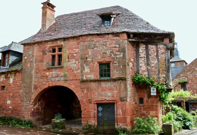 Collonges la Rouge