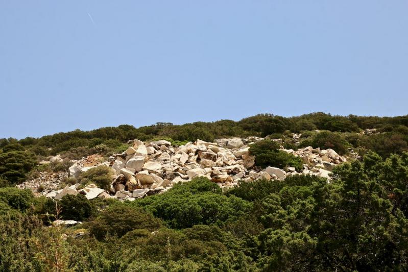 Les Cyclades - Carrières de marbre de Paros