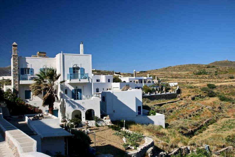 Les Cyclades -  Île d'Amorgos -Tholaria